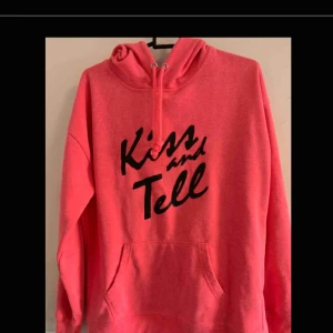  - rosa huvtröjor. Använd två gånger.