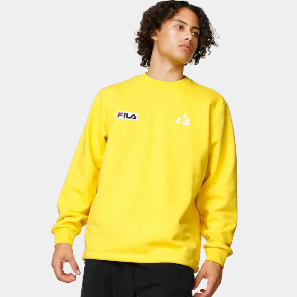 Knappt använd fila sweatshirt, nypris 800kr (;. Hoodies.