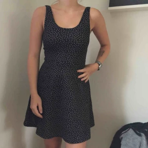  - Superfin klänning från hm stl 40