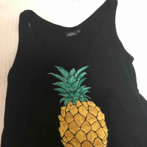  - Super söt linne🥰har använt den 2 gånger super mjuk och söt att ha med Jens och knuta den❤️😻