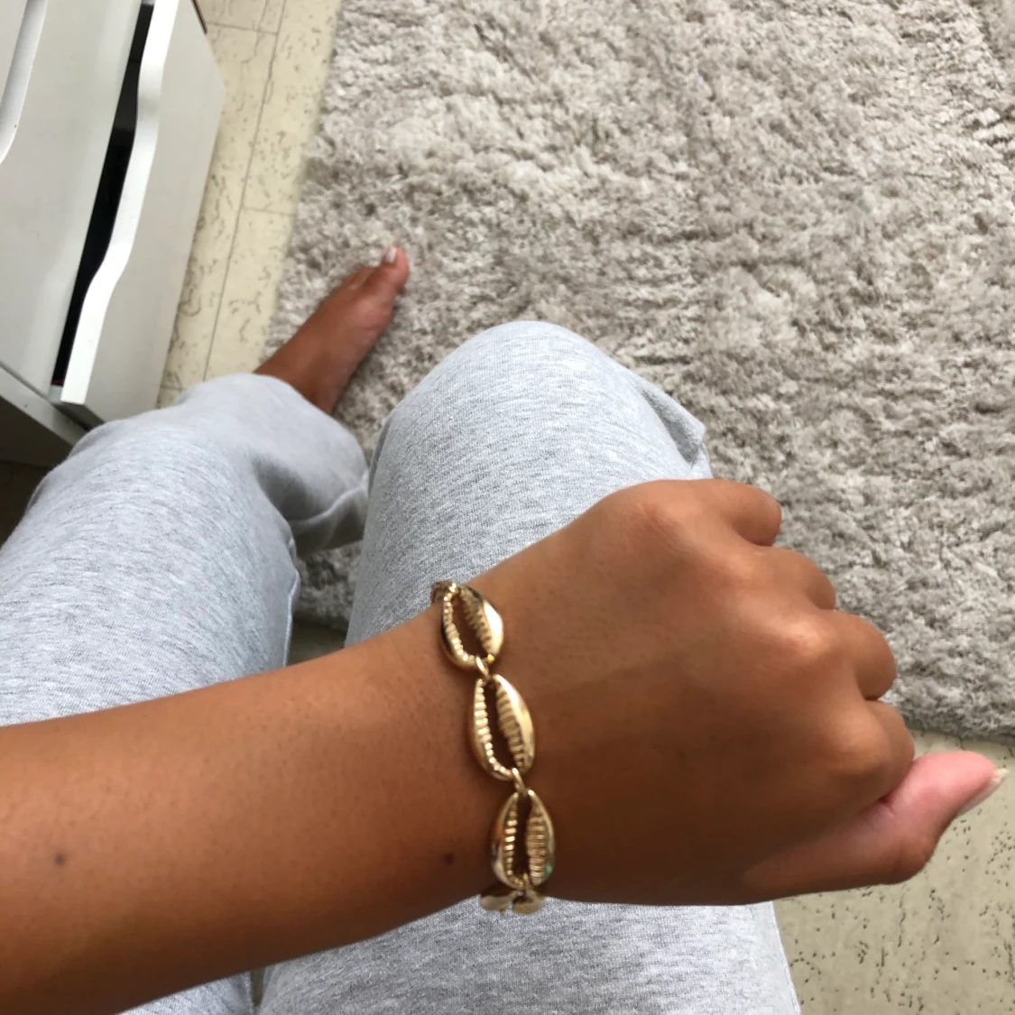 Fint snäckarmband i guld💛 - 90