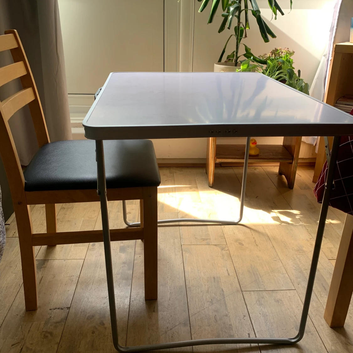 FOLDING TABLE - 90