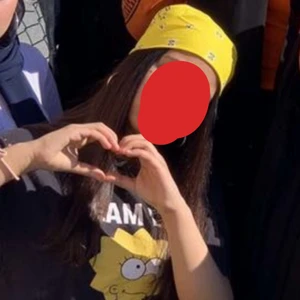 Gul bandana - jätte fin bandana i jätte bra skick köparen står för frakten