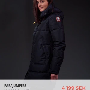 PARAJUMPER jacka  - parajumper jacka i strl S 💗💖💞 gott som ny och knappt använd. Priset går att diskuteras eller bud i kommentarerna! Köpare står för frakt🧚🏽‍♂️ 