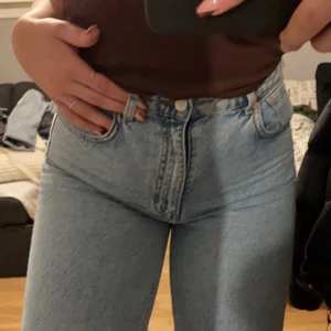 Weekday Ace Jeans - Snygga Jeans från Weekday! Nypris: 500kr DM för frågor❤️