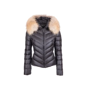 Äkta Holliesjacka strl:38/M - Sitter super fint och är varm och skön. Den är använd men i väldigt bra skick. Lånad bild men kan skicka fler bilder. Fejkpäls men känns som äkta, len. Nypris: 4000kr 