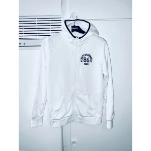 Peak performance kofta - Peak performance kofta, Str: S, Modell: Dam, Skick: fint skick, Pris: 300kr.