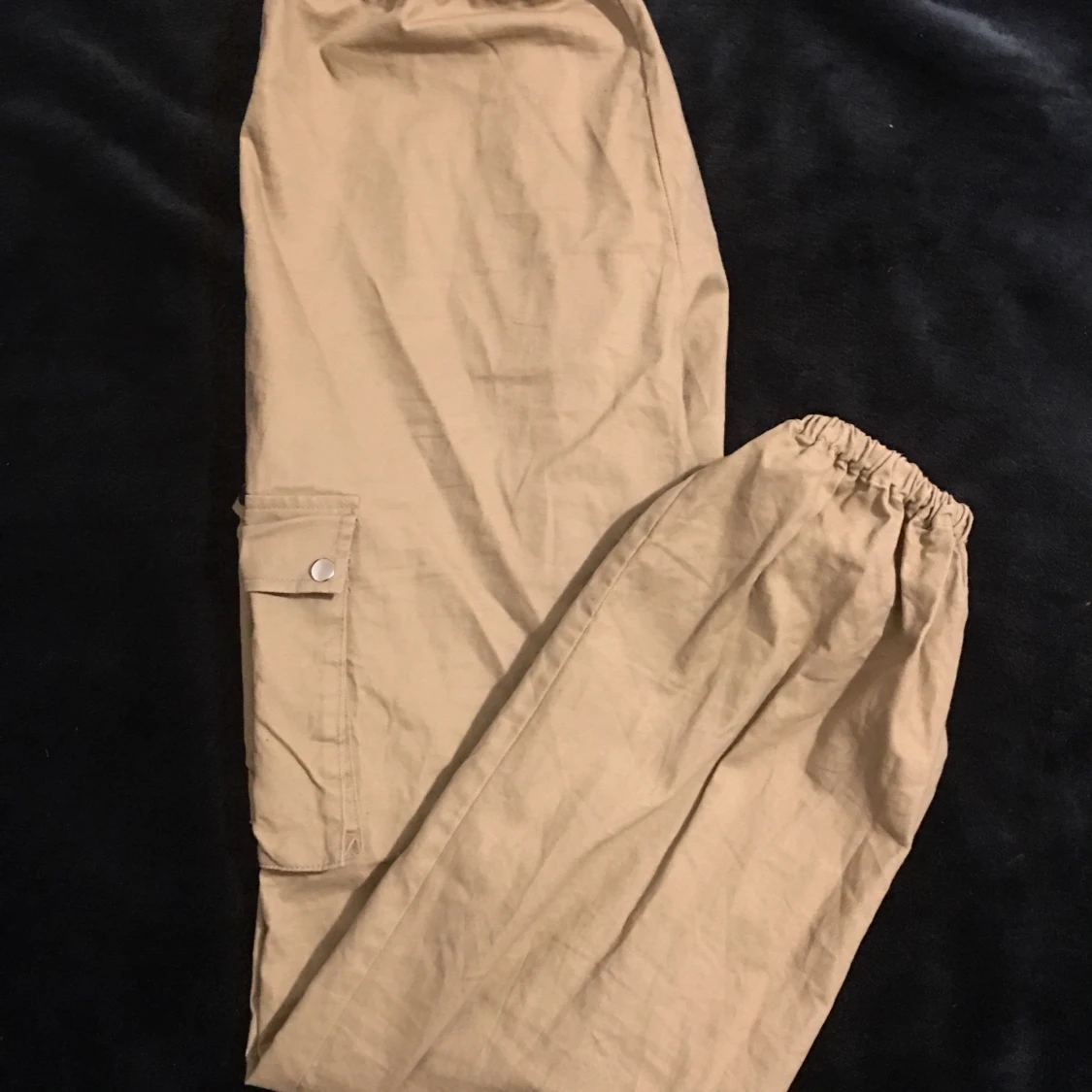 Beiga cargo byxor 