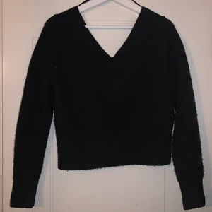 Off shoulder tröja - Stickad och i fint skick