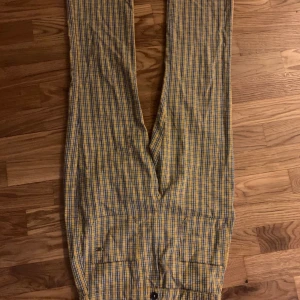 M  - På lappen står det att de är M men jag är S/XS och de är för små för mig.💕 de är ett par gamla favoriter🪐. De är sköna och fina 