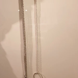 Kedjor - "Klädkedjor" eller byxkedjor. Säljes för 80 kr! Dem kommer helt enkelt inte till användning! Fraktfri!