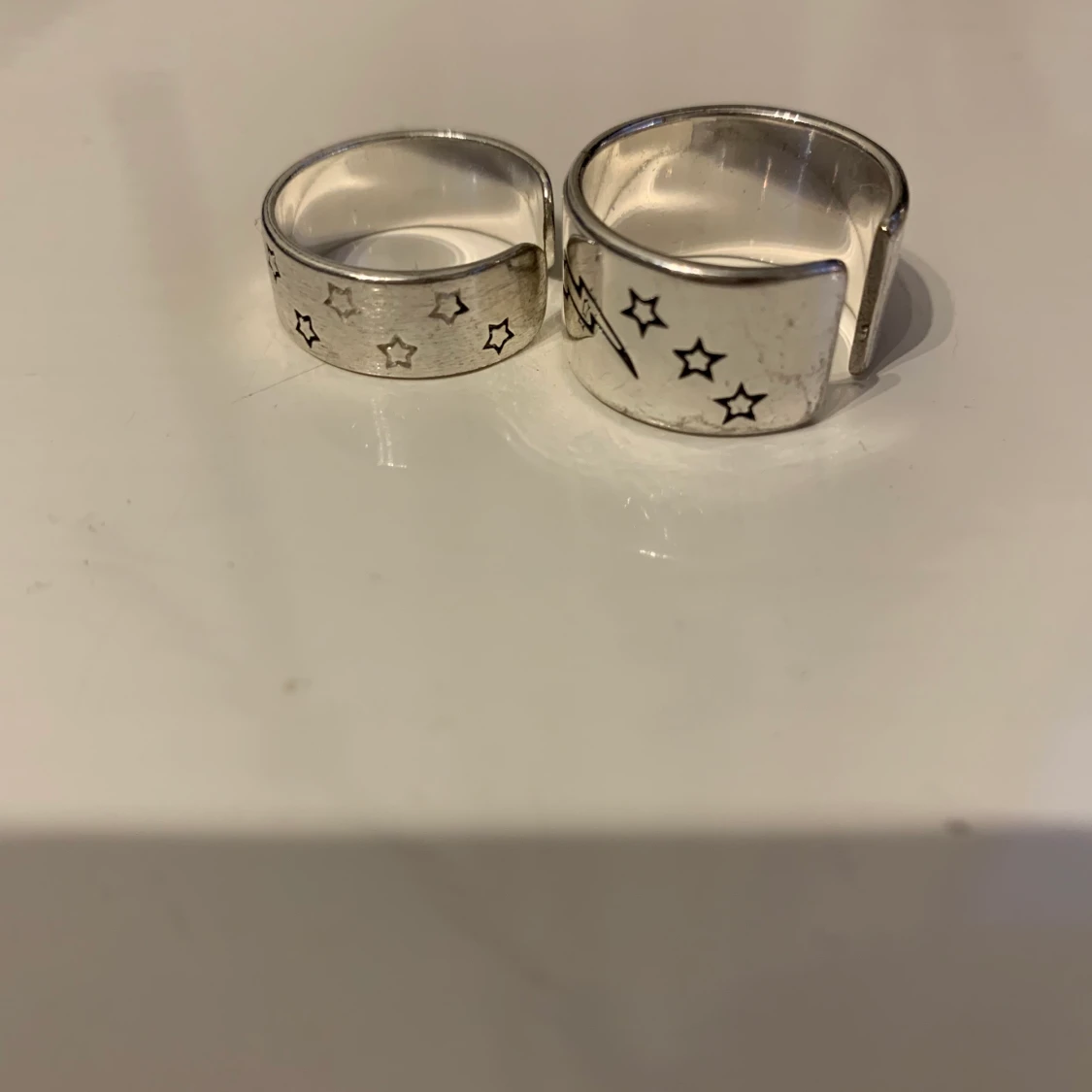 Silvriga ringar - 90