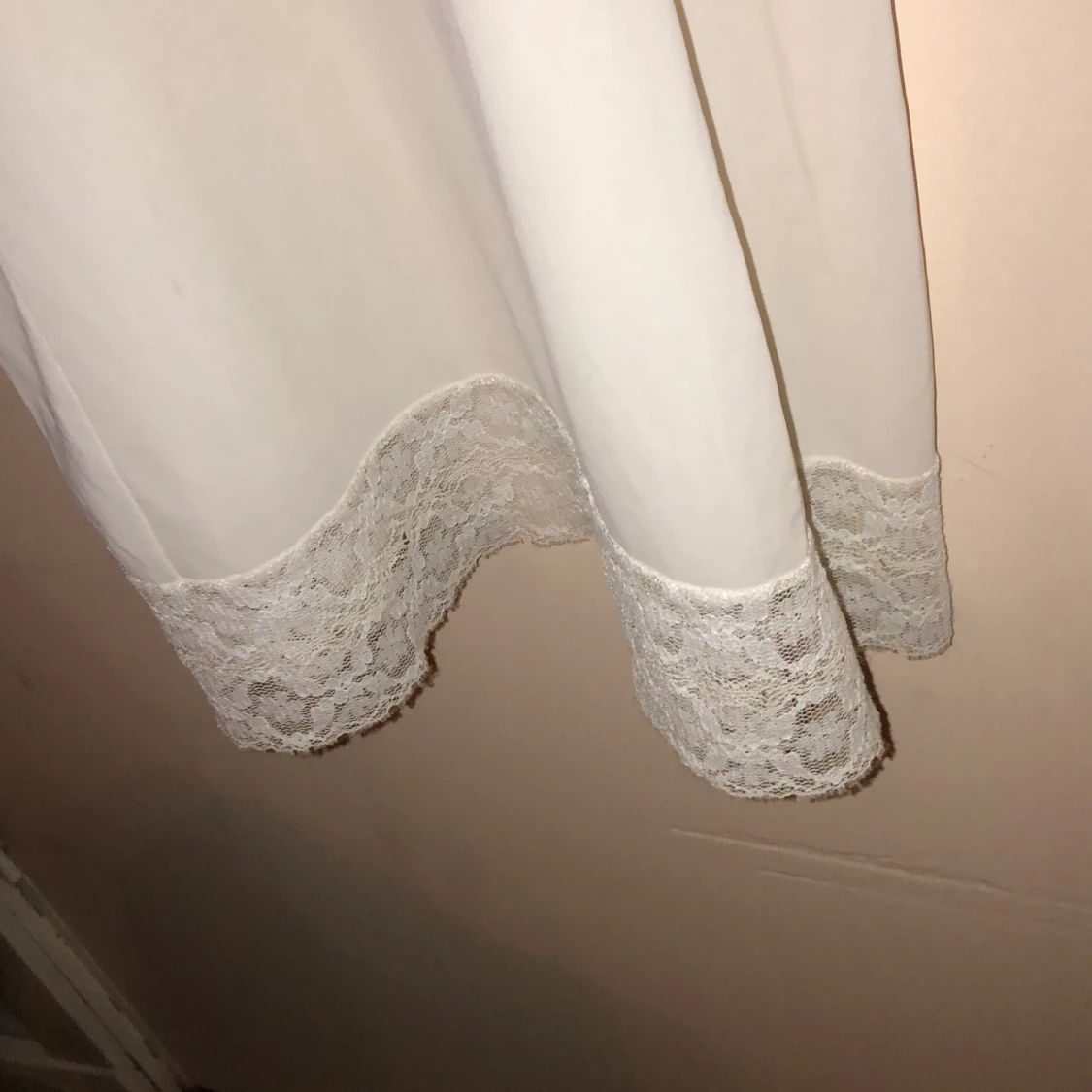 Vit ”nattlinne”  - 90