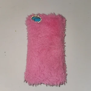  - Fejk päls skal till iPhone 6/6s. Frakt tillkommer 