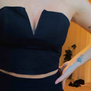  - Ny topp från nakd. Aldrig använd. 