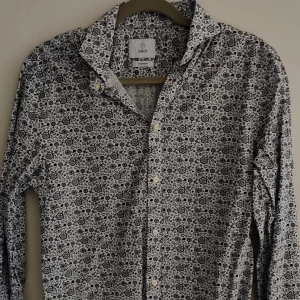  - Bläck skjortor 30kr styck