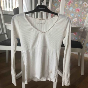  - Tröja från Odd Molly, använd en gång av mig själv, köpt begagnad av vän. I bra skick! 