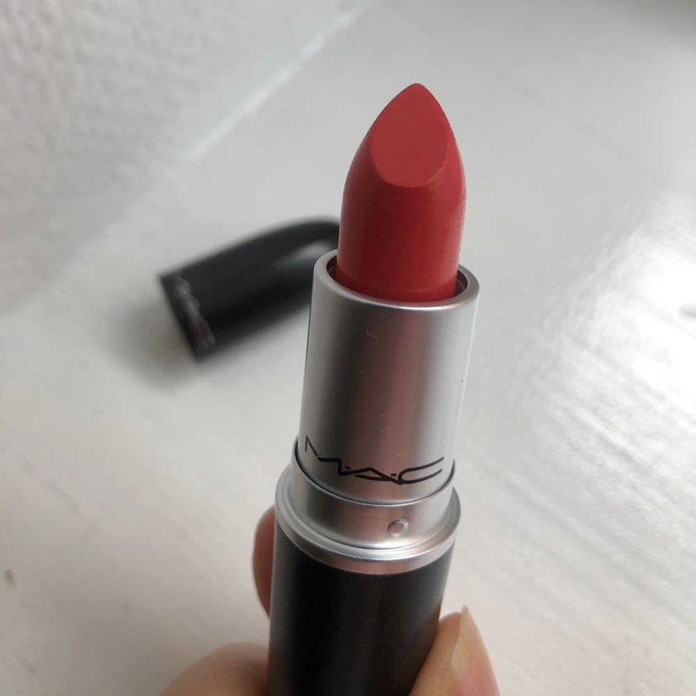 MAC amplified lipstick- Vegas volt✨ 100% ny. Övrigt.