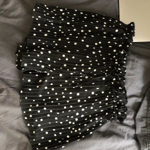 Shorts/ kjol från hm - Shorts från hm (ser ut som en kjol på). Inget slitage 