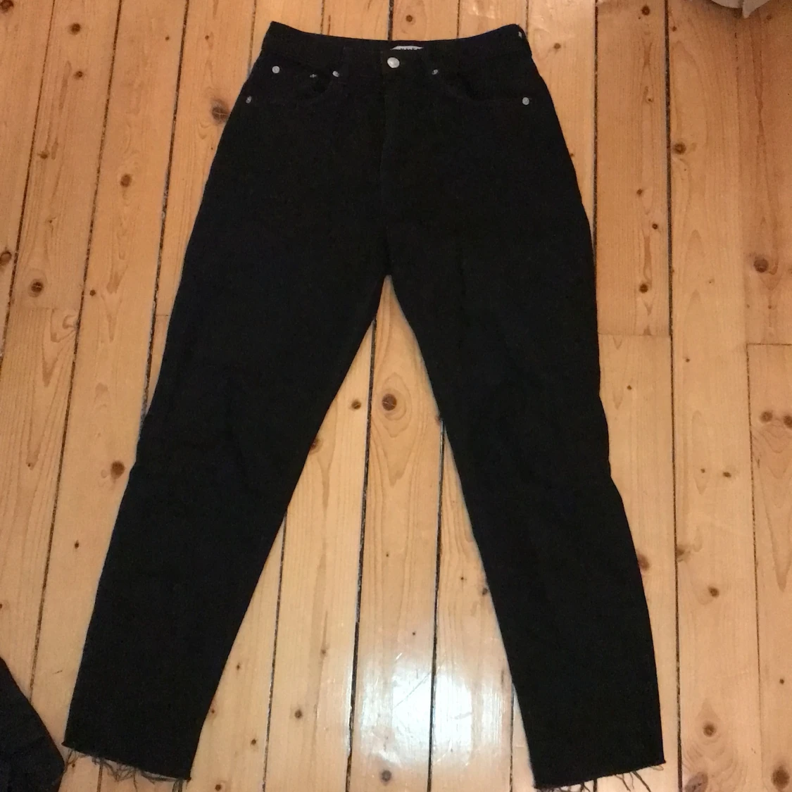 Svarta jeans  - 90