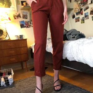 ❤️Kostymbyxor❤️ - Raka kostymbyxor i tegelrött ❤️🖤❤️🖤