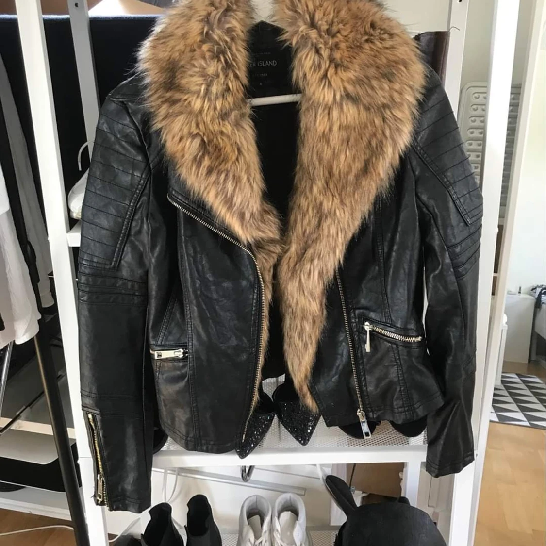 Säljer mina nya kläder S/M - 90