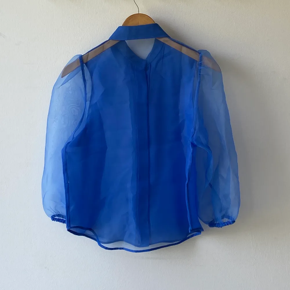Zara woman clear blue organza shirt. Balloon sleeves, size S. Perfect condition, never worn.. Skjortor.