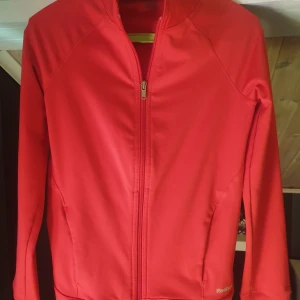 Reebok - Nästan aldrig använd,kanske 2 ggr.