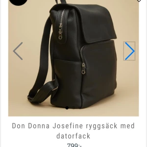  - Snygg och praktiskt ryggsäck, svart fake läder. Märket DON DONNA. Flertal mindre fack. Eget fack för dator finns inne i väskan. Gråa bollen är avtagbar. Oanvänd. Nypris 799
