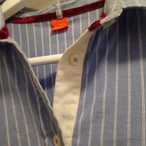  - Hugo Boss skjorta Storlek 36/S