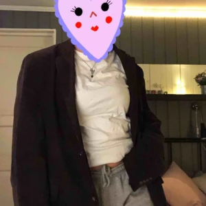  - Gant kavaj (från killavdelningen)🕴 den är för stor på mig och därav säljer jag den:3 