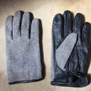  - Snygga, stilrena skinnhandskar från Handskmakaren i st 9,5