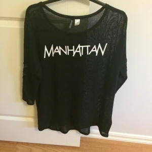 Medellång klänning, med hål, genomskinlig. Snyggare i verkligheten! Strl S - Medellång klänning, med hål, genomskinlig. Snyggare i verkligheten! Strl S