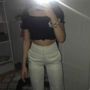  - Säljer världens finaste linnebyxor då dom är försmå :( köpare står för frakt 42kr