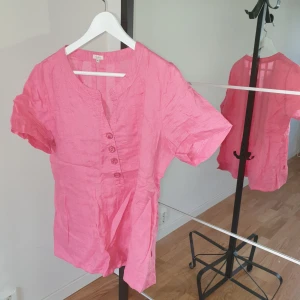 Rosa linnetopp - Rosa linnetopp kort ärm