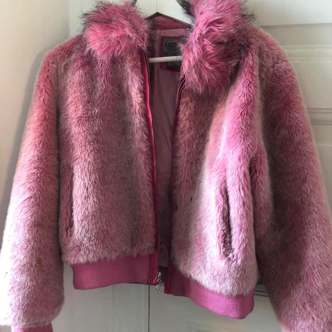 Fluffig jacka! - 90