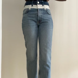 Mom jeans - Köpta på Bik bok. Bra skick. Jag är 170cm [Fri frakt]