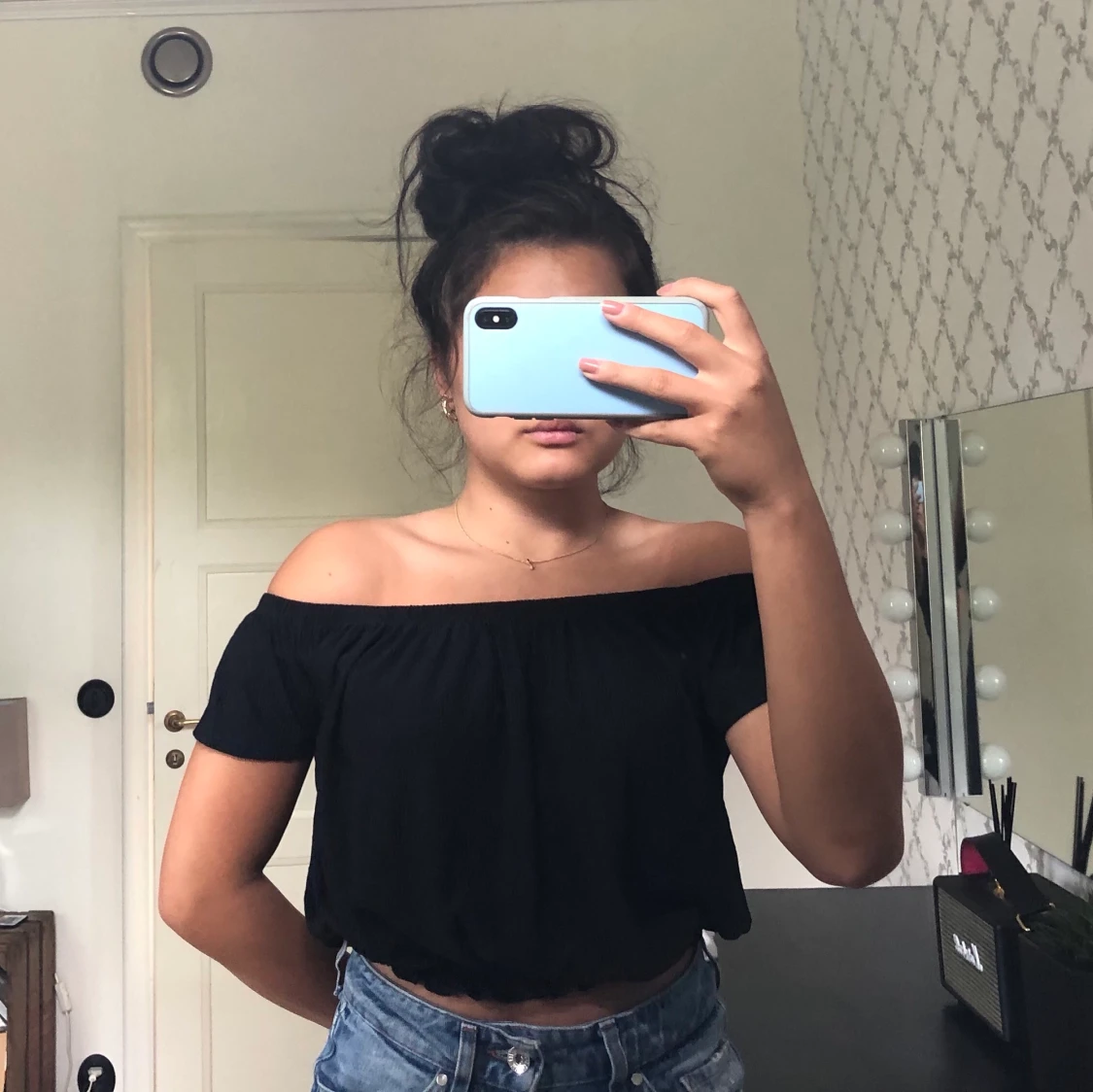 Svart off shoulder tröja  - 90