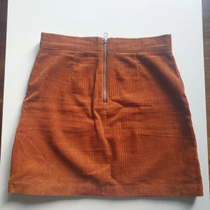 Machester kjol - Kjol från Cubus. Aldrig använd.