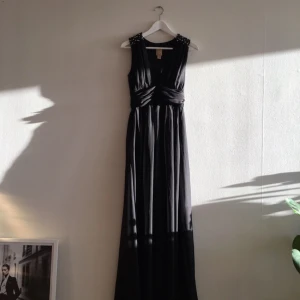  - Jättebra klänning från Nelly, använd 1 gång. 