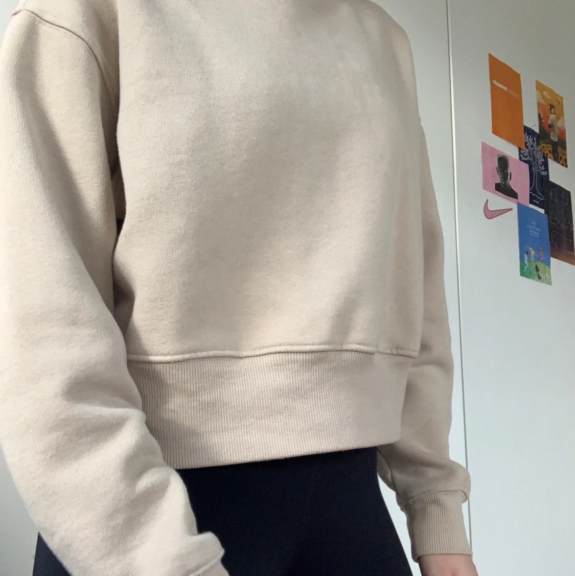 Beige sweatshirt