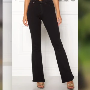 Dr. denim macy jeans - Stretch, mid waist, använda 2 gånger- väldigt bra skick!