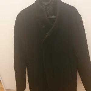 rock - rock från Jack and jones använt 1 år