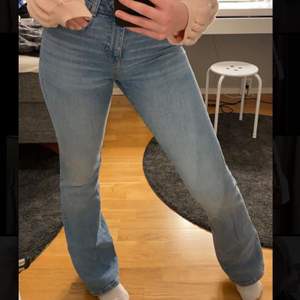 Fina och sköna bootcut jeans från Zara💖