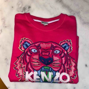  - Äkta Kenzo tröja ,Nypris 2299kr. 