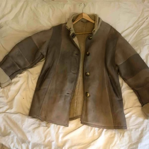  - Fårskinnsjacka! Köpt i Paris på second hand affär
