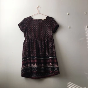  - Klänning från Urban Outfitters