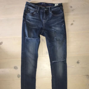  - Slitna jeans från JC, Crocker