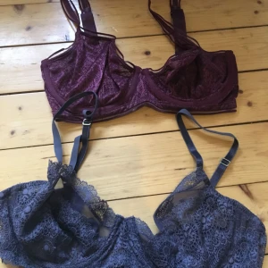  - Fina bh-ar i spets. Använda fåtal gånger. Båda för 100 kr, en för 50 kr. 
