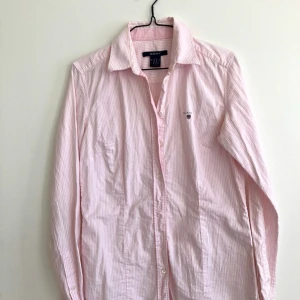  - Gant skjorta som aldrig kommer till användning 